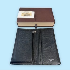 Auth Louis Vuitton Brazza Taiga Black Men’s Long Wallet